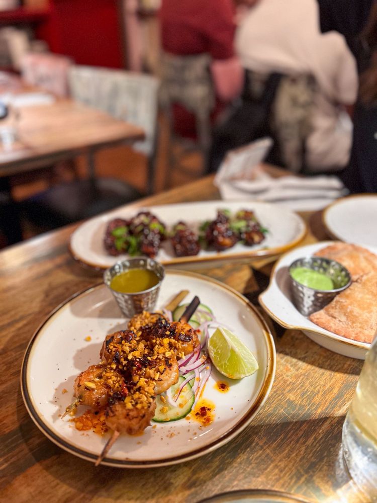 CALLE DAO BRYANT PARK Updated November 2024 3027 Photos & 2051