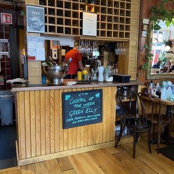 Elephant & Castle - American Near Me - Dublin, D Elephant & Castle - American Near Me - Dublin, D