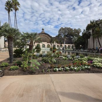 Lily Pond - The view of the pond and the garden building behind it - Parks Near Me - San Diego, California Lily Pond - The view of the pond and the garden building behind it - Parks Near Me - San Diego, California