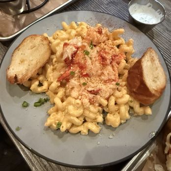 Pinchy's Lobster & Rawbar - Lobster Mac & cheese - Seafood Near Me - Boerne, Texas Pinchy's Lobster & Rawbar - Lobster Mac & cheese - Seafood Near Me - Boerne, Texas