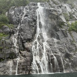 Rødne L & Sønner AS Avd Stavanger - Waterfall along Lysefjord