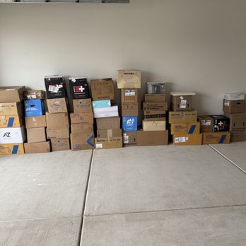 Non Stop Movers - Stacked our boxes neatly against the wall - Movers Near Me Non Stop Movers - Stacked our boxes neatly against the wall - Movers Near Me