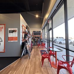 HOTWORX - Houston, TX - Copperfield - Studio retail area