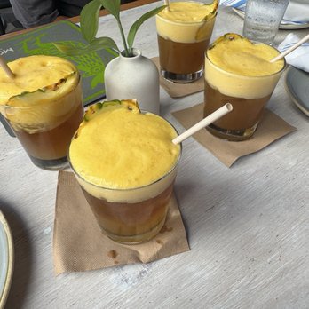 Moku Kitchen - Mai tais - Cocktail Bars Near Me - Honolulu, Hawaii