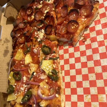 Ranch - 1/2 Hawaiian 1/2 Pepperoni... yum! First time and it was great - Pizza Near Me - Portland, Oregon Ranch - 1/2 Hawaiian 1/2 Pepperoni... yum! First time and it was great - Pizza Near Me - Portland, Oregon