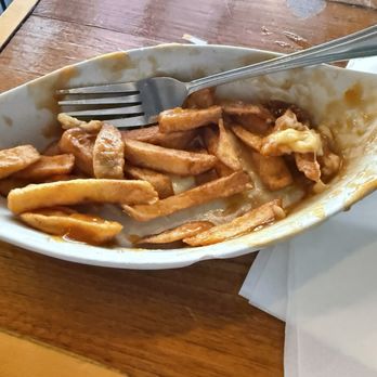 Montréal Poutine - Poutineries Near Me - Montreal, Quebec Montréal Poutine - Poutineries Near Me - Montreal, Quebec