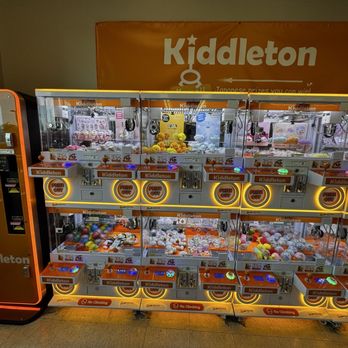 One World Market - Gachapon claw machine - Japanese Near Me - Novi, Michigan