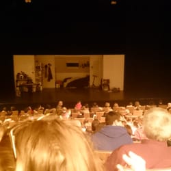 Aula Magna - Sold out : en attendant l'artiste.