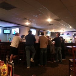 Aces Sports Bar & Grill