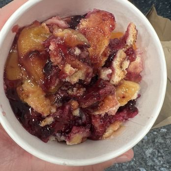 The Peach Cobbler Factory - Peach and blackberry cobbler - Desserts Near Me - Euless, Texas