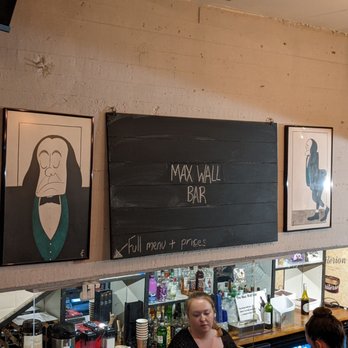 Greenwich Theatre - Max Wall Bar - Performing Arts Near Me - London, XGL Greenwich Theatre - Max Wall Bar - Performing Arts Near Me - London, XGL
