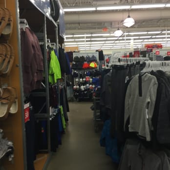 Old Navy - Bellingham Old Navy -- Charles River Centre : 253 Hartford Avenue / Route 126, Bellingham         Interior - Men's Clothing Near Me - Bellingham, Massachusetts