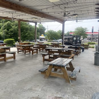 Eats on The Creek - Food Trucks Near Me - Florence, South Carolina