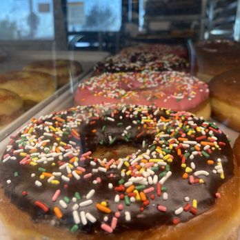 Randy's Donuts - Donuts Near Me - Downey, California Randy's Donuts - Donuts Near Me - Downey, California