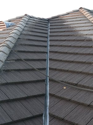 Montero Roofing Logo