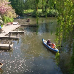 Brücke zur Liebesinsel im Stadtpark - Blick von der Brücke