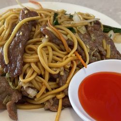 Dragon King - (Lunch) Beef Lo Mein