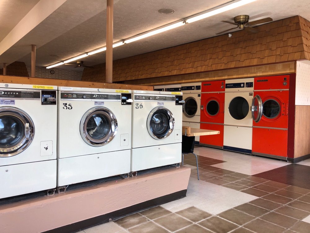 KING KOIN 629 N 3rd St, Marquette, Michigan Laundry Services