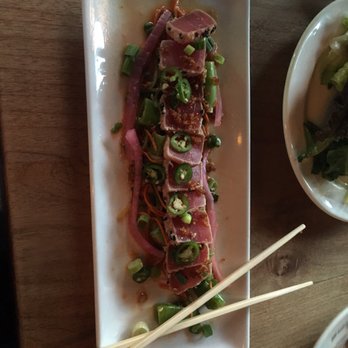 Earls Kitchen + Bar - Tuna - Canadian (New) Near Me - Vancouver, British Columbia Earls Kitchen + Bar - Tuna - Canadian (New) Near Me - Vancouver, British Columbia