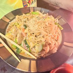 Purple International Bistro & Sushi - Beef Pad Thai (Dinner)
