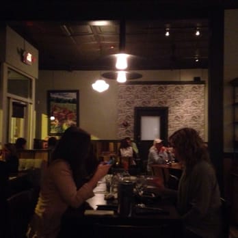 Harvest Bar + Kitchen - Pizza Near Me - Columbus, Ohio