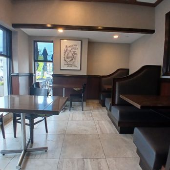 MULBERRY STREET BABYLON - Updated April 2025 - 189 Photos & 218 Reviews