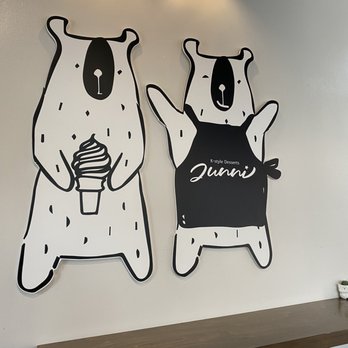 Junni Desserts - Decor - Desserts Near Me - Folsom, California