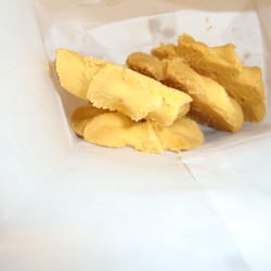 San Antonio Fresh Mexican Bakery - My purchase of 4 Mexican Shortbread Cookies from San Antonio Fresh Mexican Bakery and Juice Bar January 26th 2013.