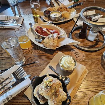 Pie Tap Pizza + Rotisserie + Bar - Apps - Pizza Near Me - Fort Worth, Texas