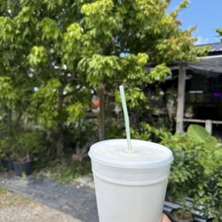 Vuon Trai Cay Tam Nguyen - Fresh sugar cane juice
