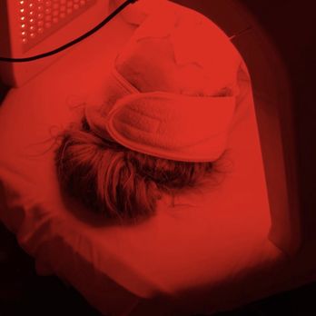 Flaunt It Esthetics - Glow facial with red light therapy - Estheticians Near Me - Overland Park, Kansas