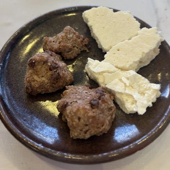 Miky - Free dessert- cookie and meringue - Seafood Near Me - Monterosso al Mare, SP