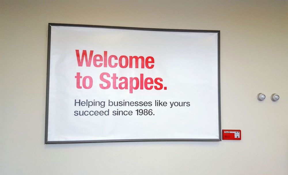 STAPLES 13 Photos & 13 Reviews 2100 N Snelling Dr, Roseville