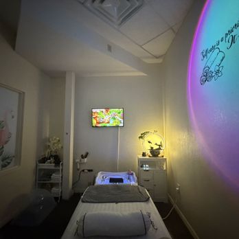 Healing Head Spa - Room area - Massage Near Me - Arlington, Texas