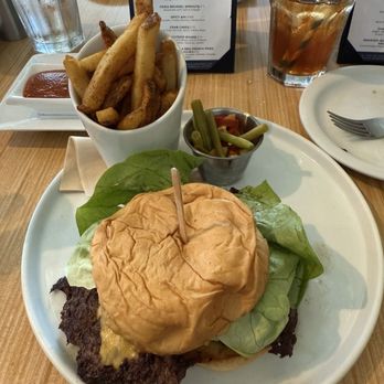 Tangö Contemporary Café - Happy Hour Smashburger and BBQ fries - Asian Fusion Near Me - Honolulu, Hawaii Tangö Contemporary Café - Happy Hour Smashburger and BBQ fries - Asian Fusion Near Me - Honolulu, Hawaii