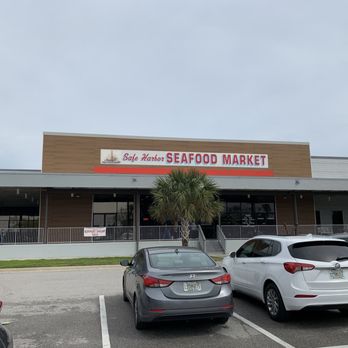 Safe Harbor Seafood Market - View from parking lot - Seafood Markets Near Me - Atlantic Beach, Florida Safe Harbor Seafood Market - View from parking lot - Seafood Markets Near Me - Atlantic Beach, Florida