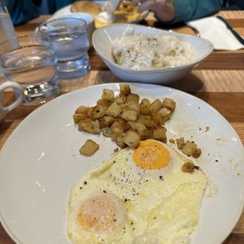 HomeGrown - Rogers - Biscuits and gravy and Jon Denver omelette. - Breakfast & Brunch Near Me - Rogers, Arkansas HomeGrown - Rogers - Biscuits and gravy and Jon Denver omelette. - Breakfast & Brunch Near Me - Rogers, Arkansas