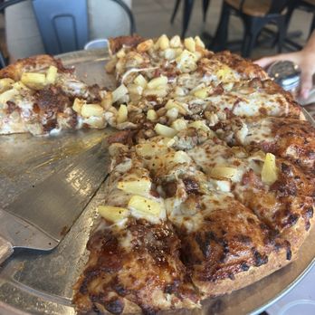 So Cal Pizza - Hawaiian Specialty Pie - Pizza Near Me - Norwalk, California