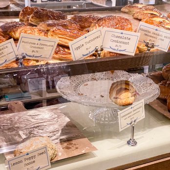 Saraghina Bakery - Bakeries Near Me - Brooklyn, New York