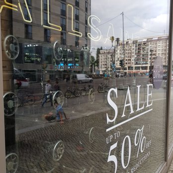 AllSaints - Accessories Near Me - Berlin, BE