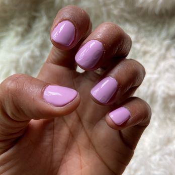 AT Elle Nails - Spotted nails from not evenly applying top coat to gel - Nail Salons Near Me - Phoenix, Arizona