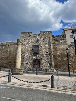 Passeig Arqueològic by null