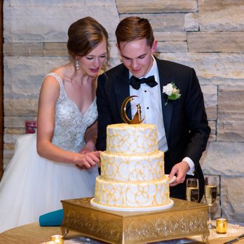 Cake's Amore - We loved our wedding cake from Cakes Amore! All our expectations for delivery, appearance, and taste were exceeded! (Oct 2017) - Desserts Near Me - Littleton, Colorado Cake's Amore - We loved our wedding cake from Cakes Amore! All our expectations for delivery, appearance, and taste were exceeded! (Oct 2017) - Desserts Near Me - Littleton, Colorado