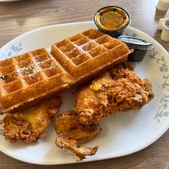 Hungry Fox - Best Chicken and Waffle Breakfast @hybrideater - Breakfast & Brunch Near Me - North Hollywood, California Hungry Fox - Best Chicken and Waffle Breakfast @hybrideater - Breakfast & Brunch Near Me - North Hollywood, California