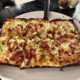 Honey Sriracha Pizza Honey Sriracha Pizza