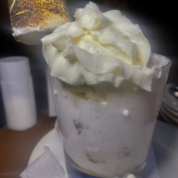 La Lanterna Restaurant & Caffe - Brownie sundae - Italian Near Me - Yonkers, New York