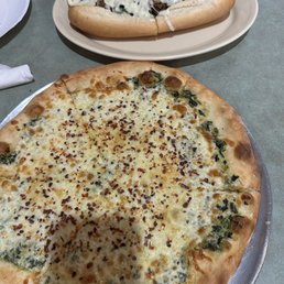 Small Spinach Alfredo pizza + Philadelphia Cheesesteak Small Spinach Alfredo pizza + Philadelphia Cheesesteak