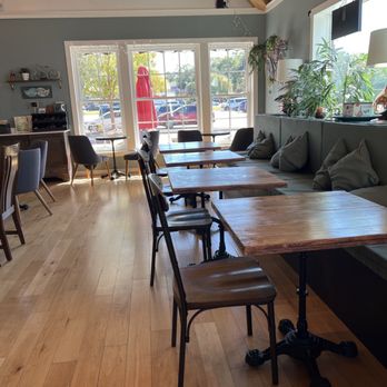 Cafe de Paris - Coffee & Tea Near Me - North Myrtle Beach, South Carolina