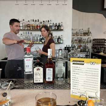 Waypoint by Bend Brewing  - Amazing bar. Bar tender is fantastic. Some of the best handmade drinks around! - Bars Near Me - Bend, Oregon