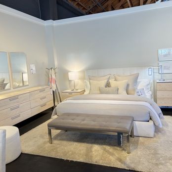 Room & Board - Beautiful neutral presentations - Home Decor Near Me - Los Angeles, California Room & Board - Beautiful neutral presentations - Home Decor Near Me - Los Angeles, California